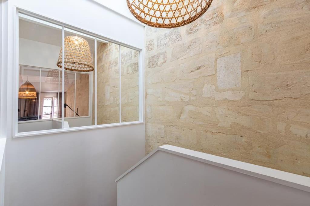 Jardin Public : T3 Renove Immeuble Pierre Appartement Bordeaux